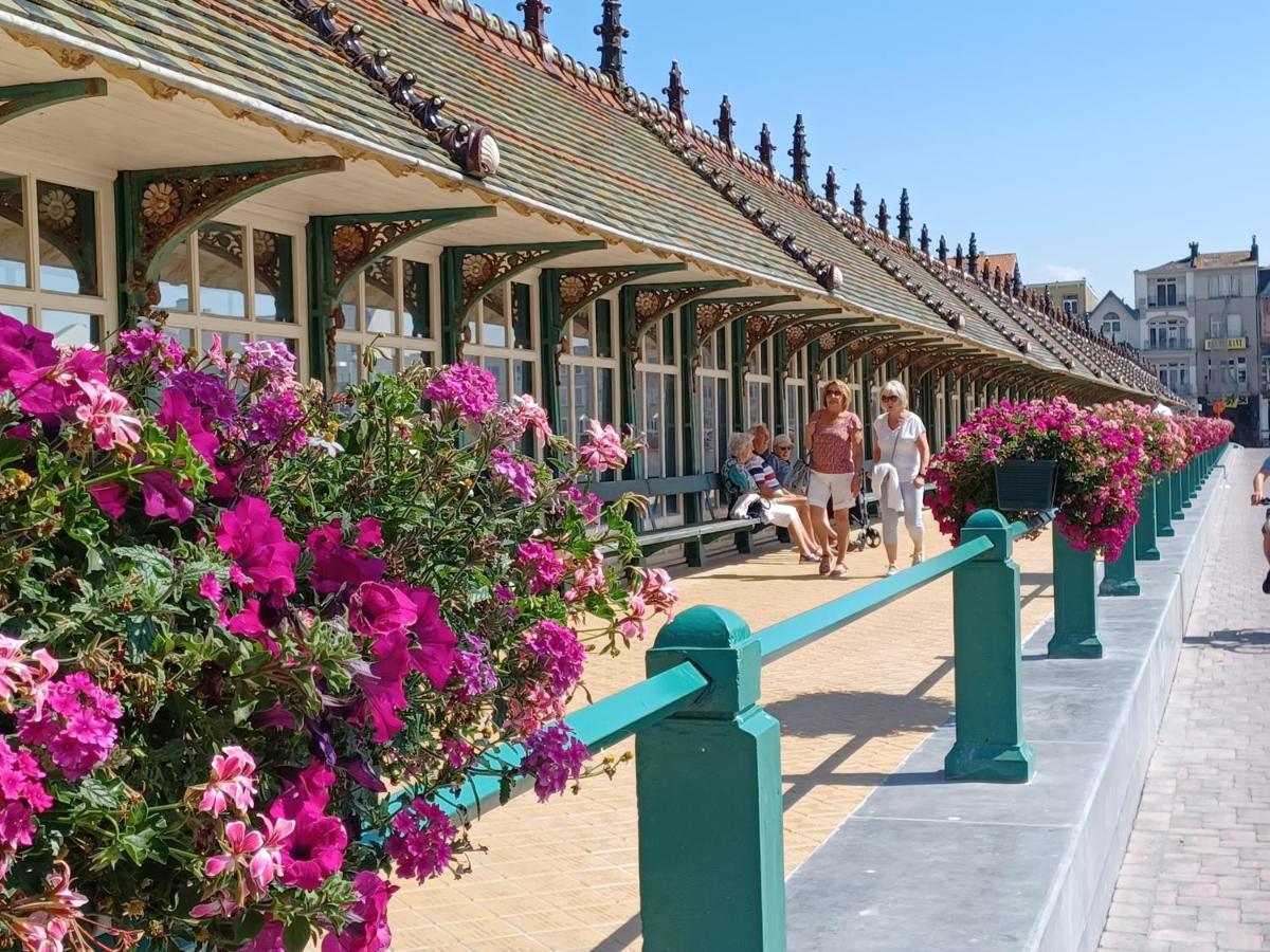 Appartement Blankenberge Zeedijk Aan De Pier ภายนอก รูปภาพ